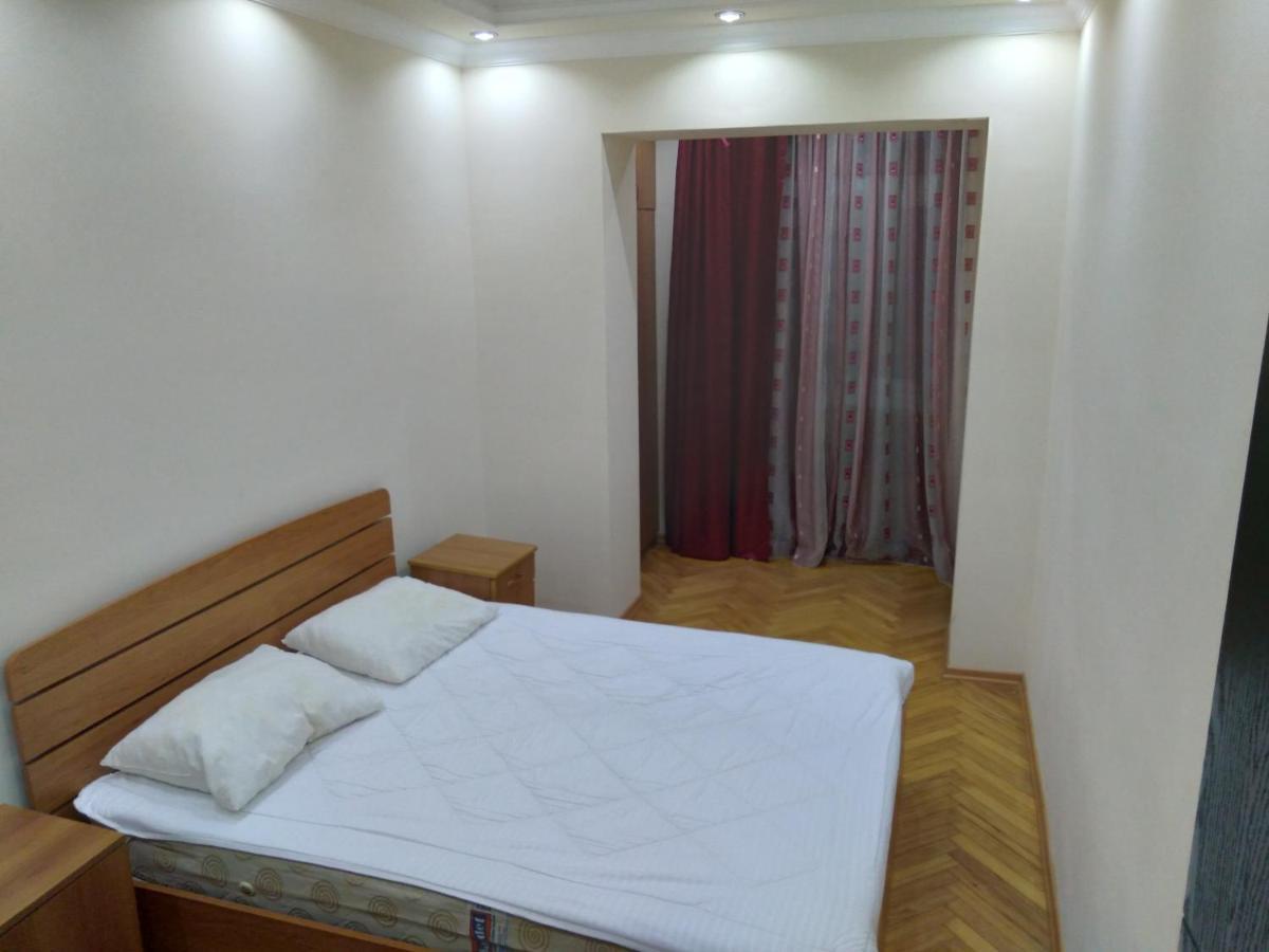 Apartment Melashvili 4 Batumi Exterior photo