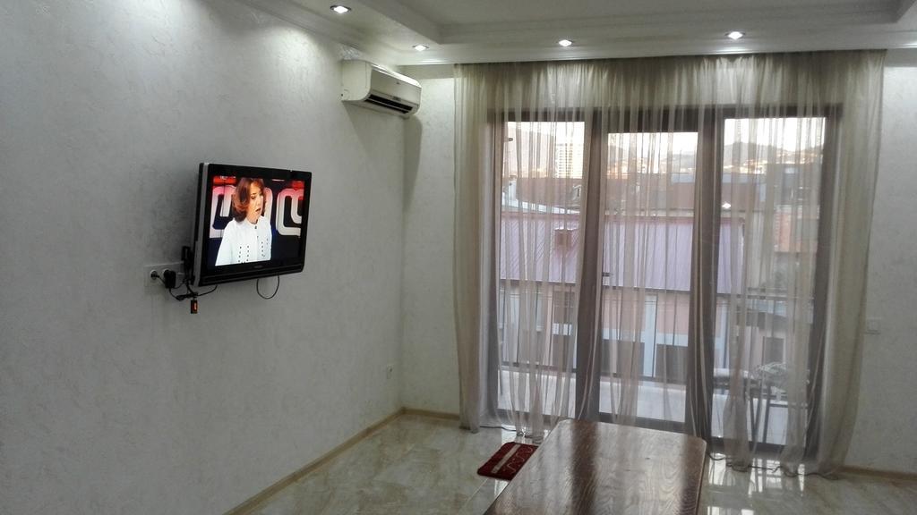 Apartment Melashvili 4 Batumi Exterior photo